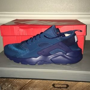 Nike Air Huarache Run Ultra Size 11